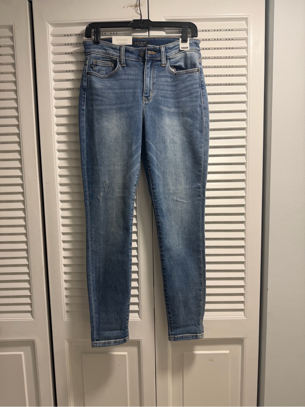 Judy Blue Los Angeles Light Wash Slim Fit Skinny Jeans NWT
